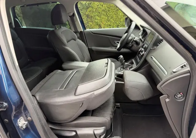 RENAULT Grand Scenic TCe 140 GPF BLACK EDITION