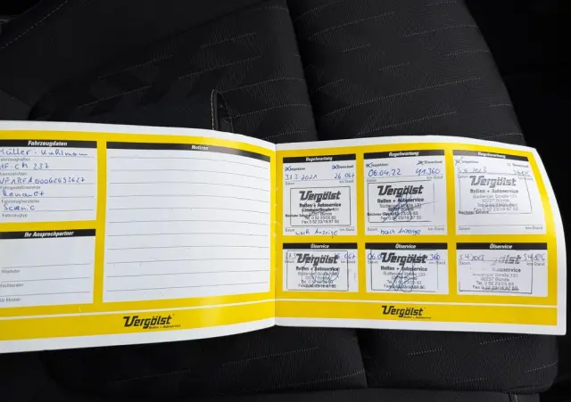 RENAULT Grand Scenic TCe 140 GPF BLACK EDITION