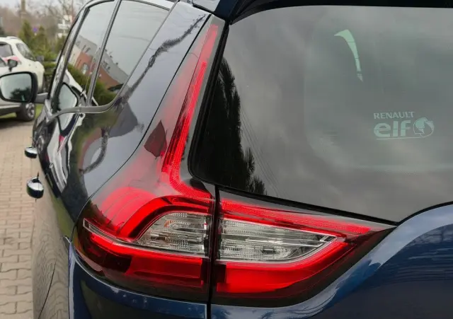 RENAULT Grand Scenic TCe 140 GPF BLACK EDITION