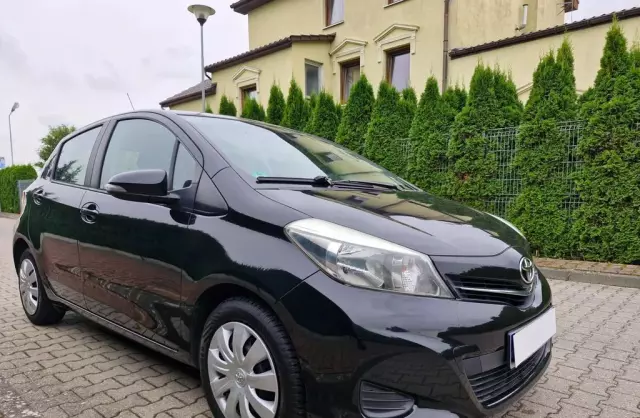 TOYOTA Yaris 1.33 Dual VVT-i (99 KM)
