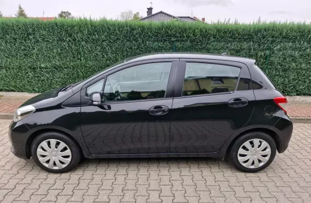 TOYOTA Yaris 1.33 Dual VVT-i (99 KM)