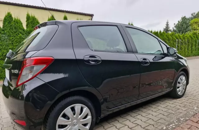 TOYOTA Yaris 1.33 Dual VVT-i (99 KM)