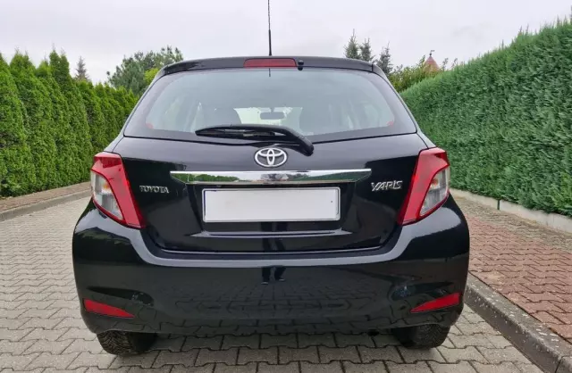 TOYOTA Yaris 1.33 Dual VVT-i (99 KM)