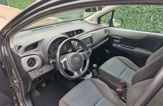 TOYOTA Yaris 1.33 Dual VVT-i (99 KM)