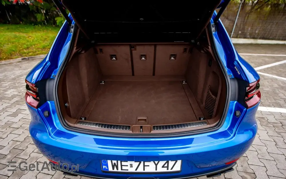 PORSCHE Macan GTS PDK