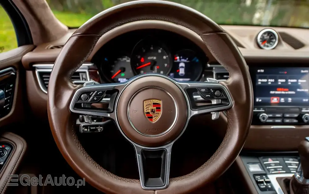 PORSCHE Macan GTS PDK