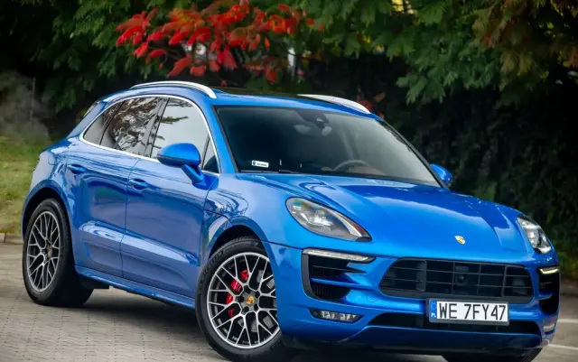 PORSCHE Macan GTS PDK