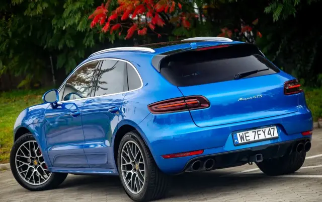 PORSCHE Macan GTS PDK