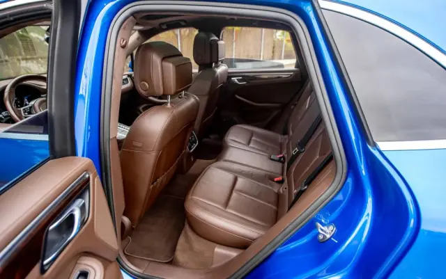 PORSCHE Macan GTS PDK