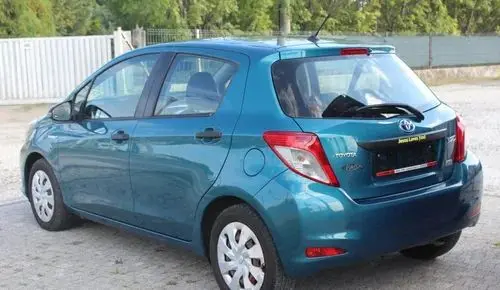 TOYOTA Yaris 