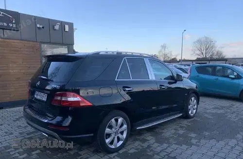 MERCEDES-BENZ ML 