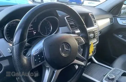 MERCEDES-BENZ ML 