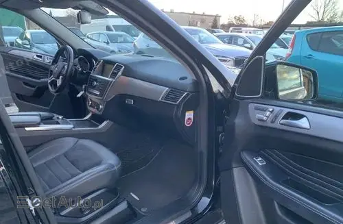 MERCEDES-BENZ ML 