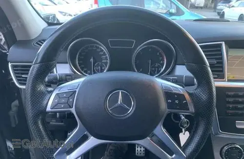 MERCEDES-BENZ ML 