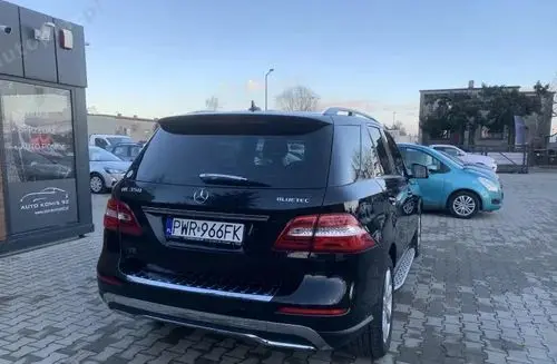 MERCEDES-BENZ ML 