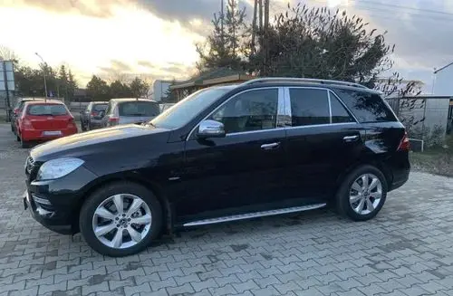 MERCEDES-BENZ ML 