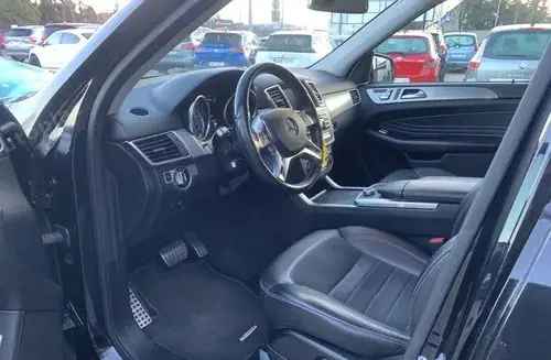 MERCEDES-BENZ ML 