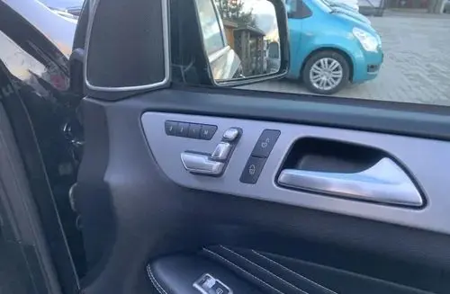 MERCEDES-BENZ ML 