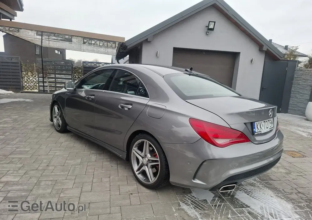 MERCEDES-BENZ CLA 180 7G-DCT Orange Art Edition