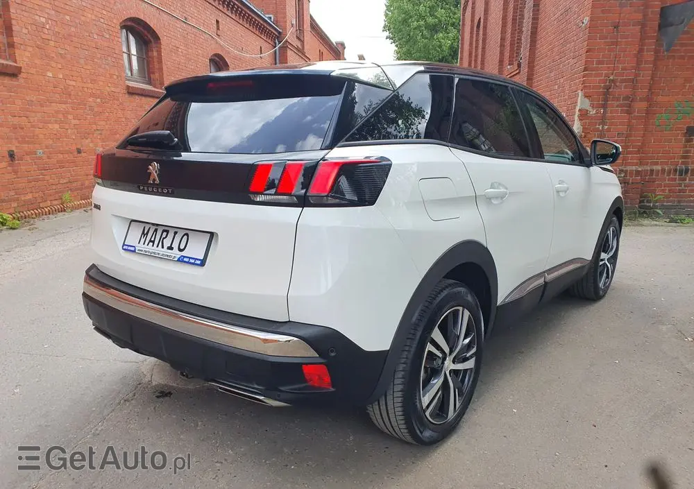 PEUGEOT 3008 1.2 PureTech Allure S&S EAT8