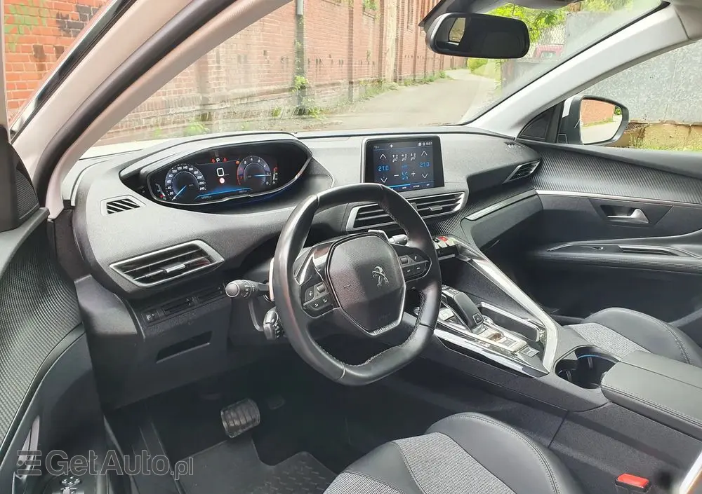 PEUGEOT 3008 1.2 PureTech Allure S&S EAT8