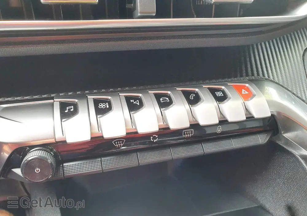 PEUGEOT 3008 1.2 PureTech Allure S&S EAT8