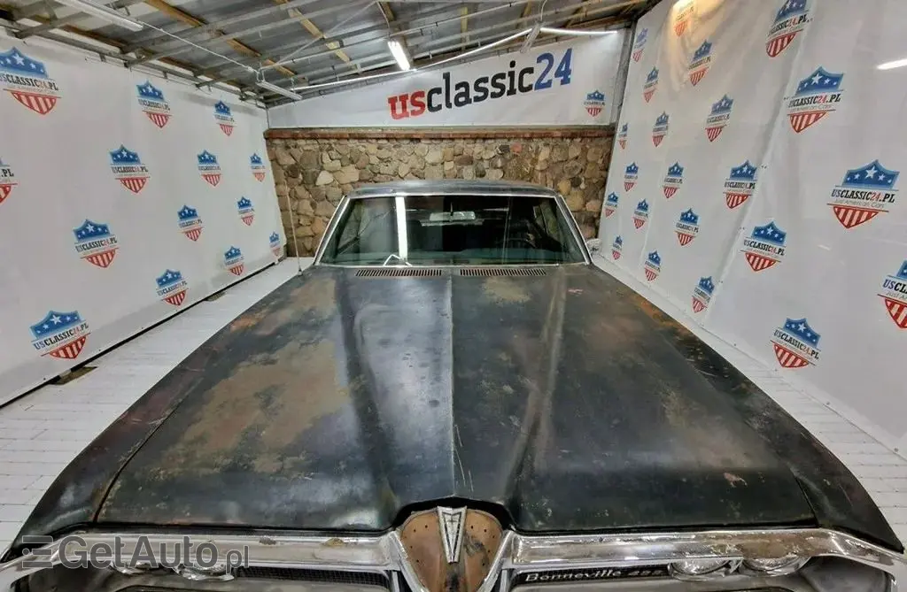 PONTIAC Bonneville 
