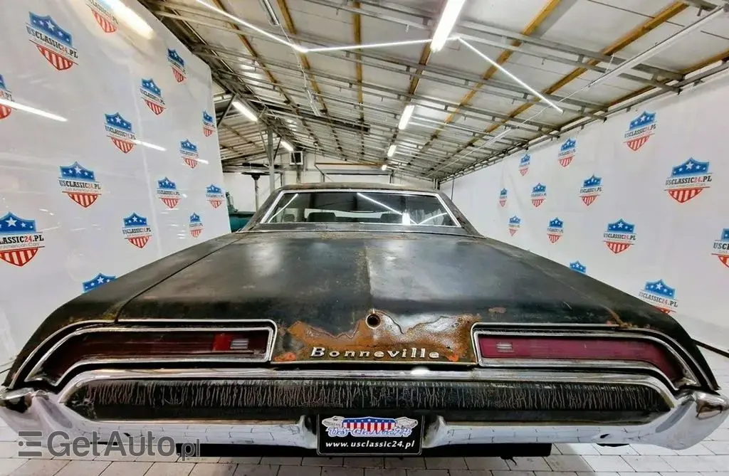 PONTIAC Bonneville 
