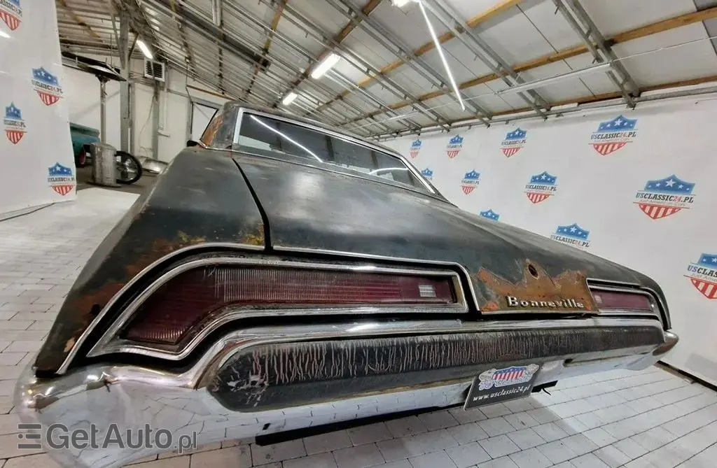 PONTIAC Bonneville 