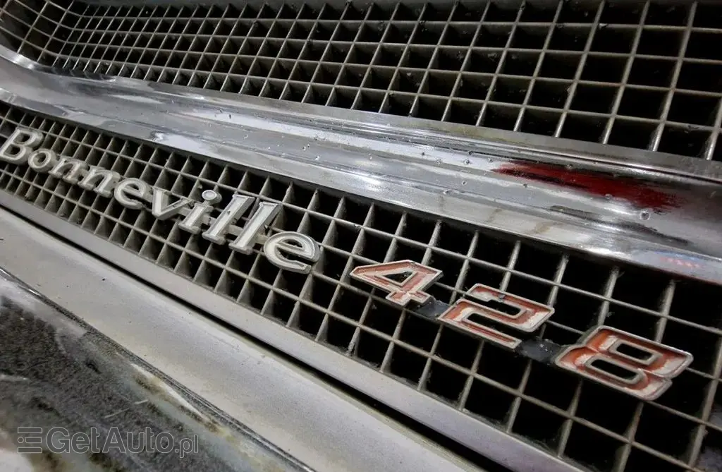PONTIAC Bonneville 