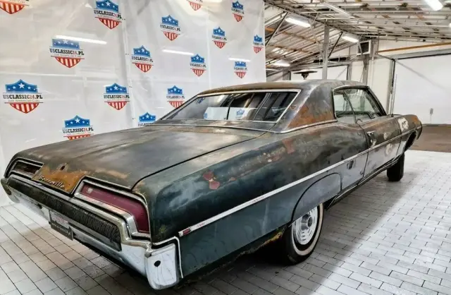 PONTIAC Bonneville 