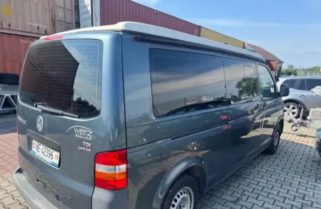 VOLKSWAGEN Caravelle 