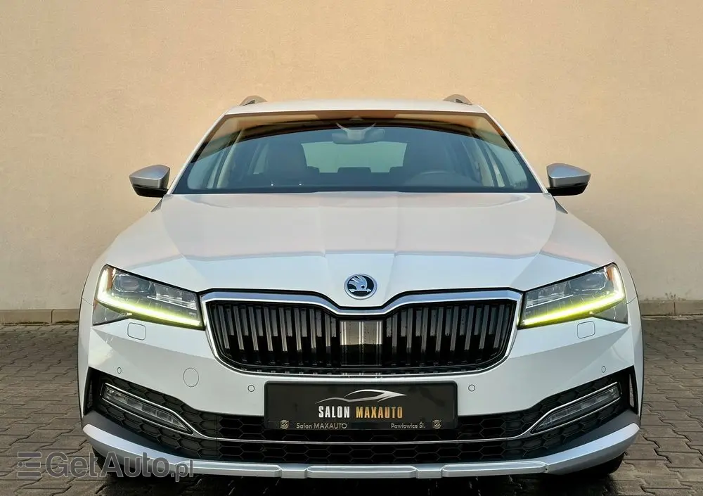 SKODA Superb 2.0 TDI 4x4 DSG Scout