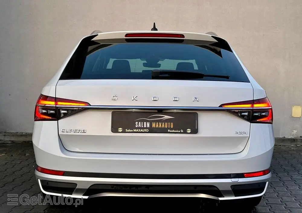 SKODA Superb 2.0 TDI 4x4 DSG Scout