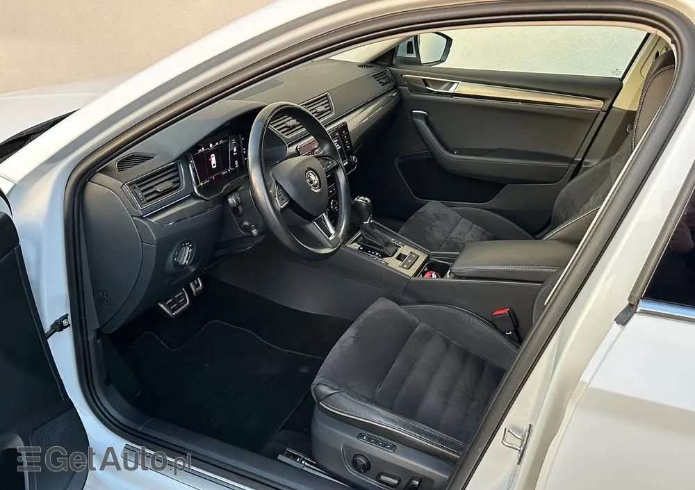 SKODA Superb 2.0 TDI 4x4 DSG Scout