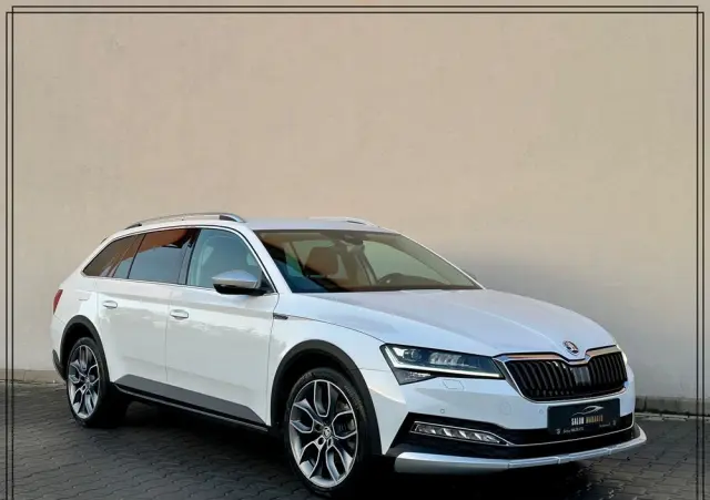 SKODA Superb 2.0 TDI 4x4 DSG Scout