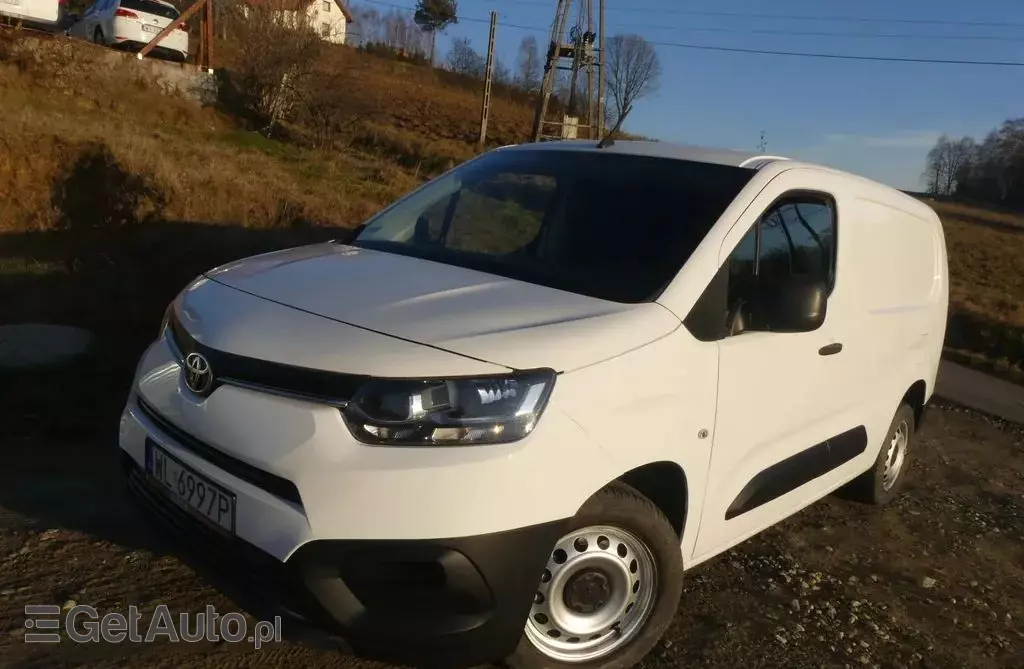 TOYOTA Proace 