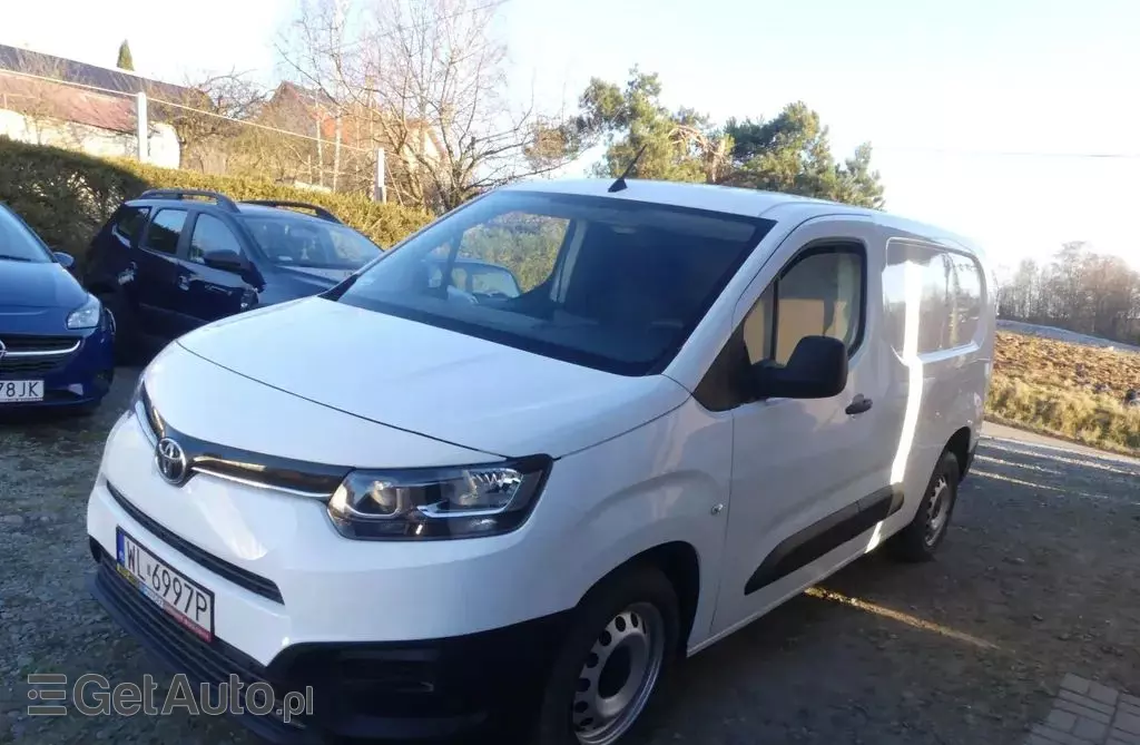 TOYOTA Proace 
