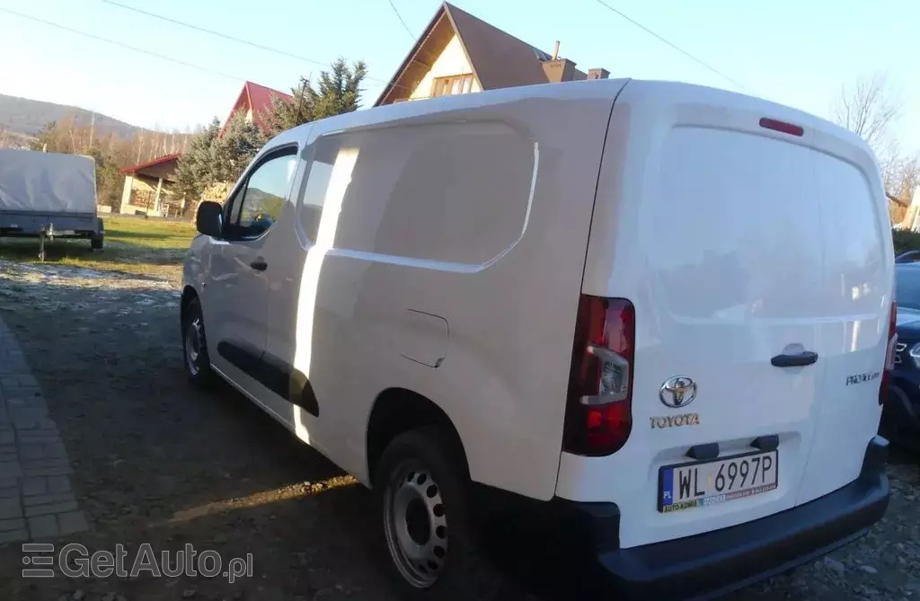 TOYOTA Proace 