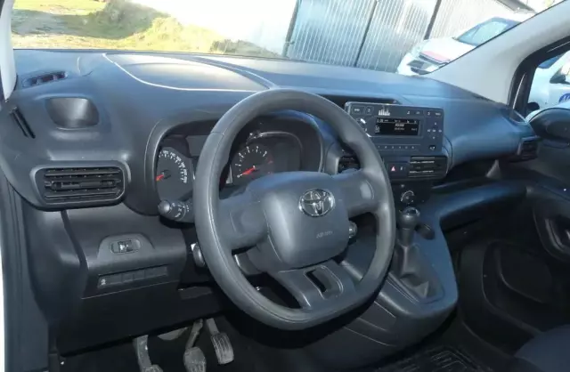 TOYOTA Proace 