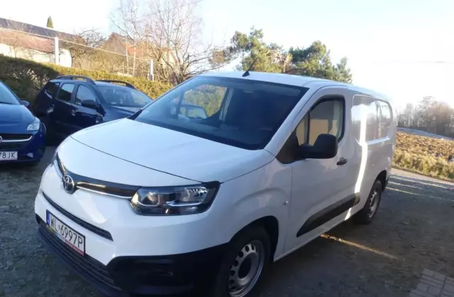 TOYOTA Proace 
