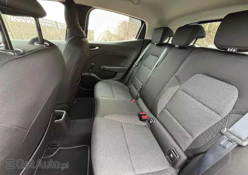 RENAULT Clio 1.0 TCe Intens