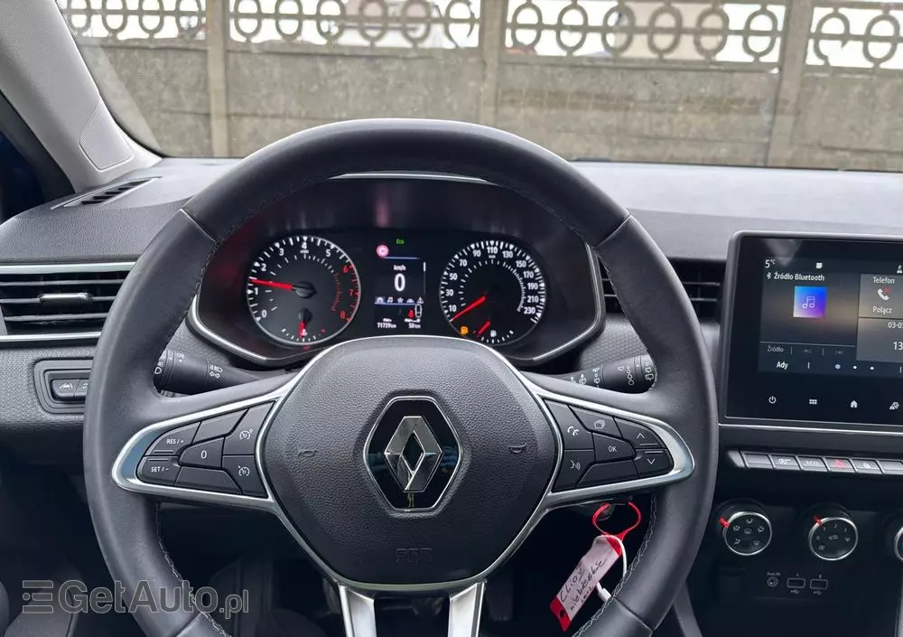 RENAULT Clio 1.0 TCe Intens