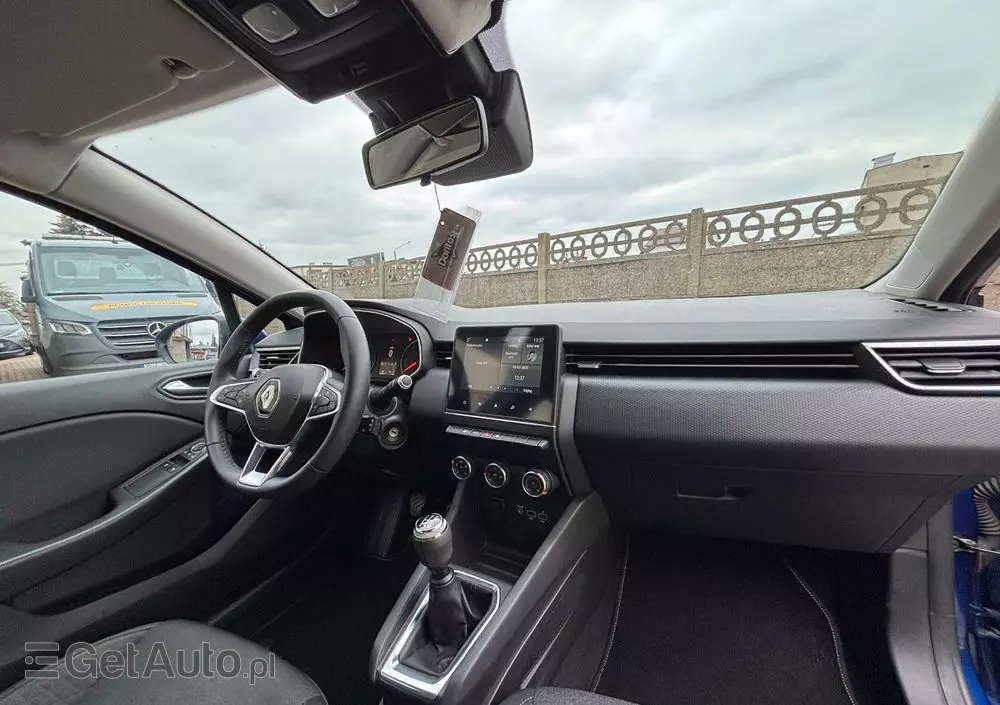 RENAULT Clio 1.0 TCe Intens