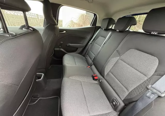 RENAULT Clio 1.0 TCe Intens