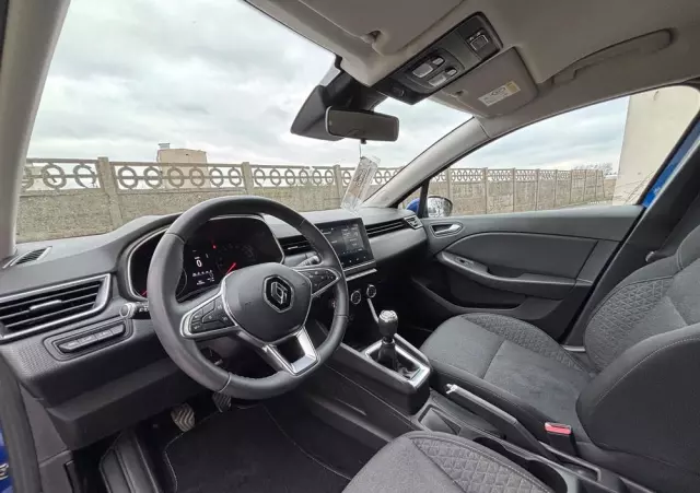 RENAULT Clio 1.0 TCe Intens