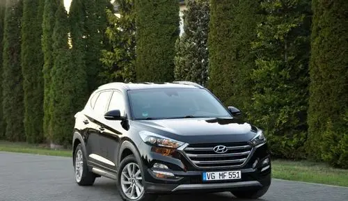 HYUNDAI Tucson 