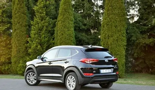 HYUNDAI Tucson 