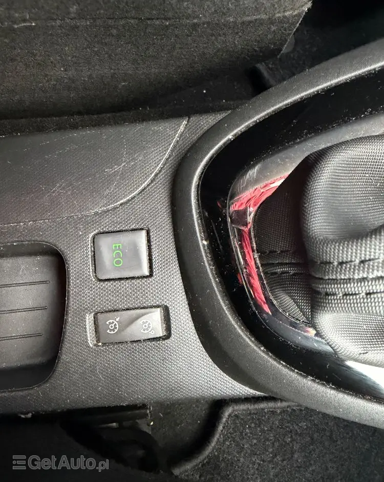 RENAULT Captur ENERGY TCe 120 EDC Dynamique