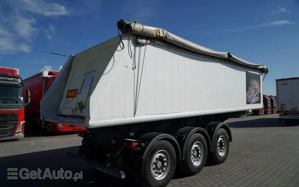 CARNEHL WYWROTKA / 26 m3 / ALUMINIOWA / OŚ PODNOSZONA / SAF / WAGA: 5 300 KG / 